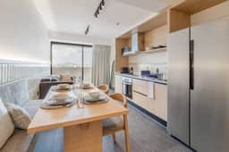 Myla - Plus Loft Condesa with Balcony Interior Views - Image 3